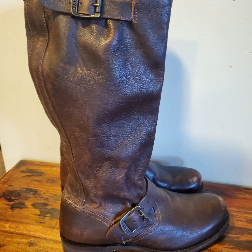 FRYE boots. Great condition! Tall, brown leather
